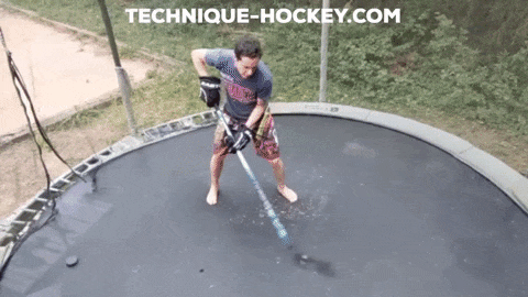 Entrainement au maniement de baton sur un trampoline - Technique-Hockey