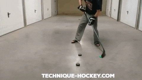 Exercice maniement 8 verticaux coup-droit - Technique-Hockey