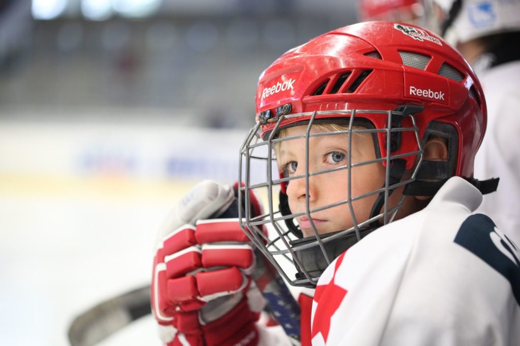 Jeune joueur de hockey - Photo de LuckyLife11 via Pixabay
