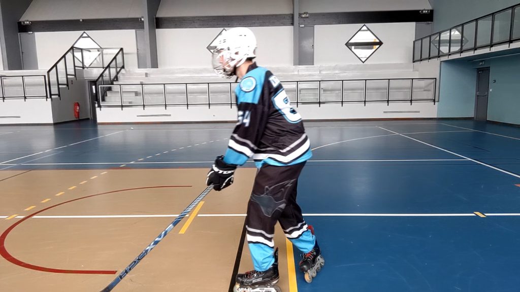 Virage, épaules et tranfert de poids - Transfert de poids sur la jambe extérieur au virage - Technique-Hockey